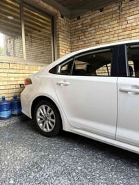 شكل الخليجي مكفولة كفالة عامة  ماشية 28 الالف سياره جديدة  مواصفات فول...