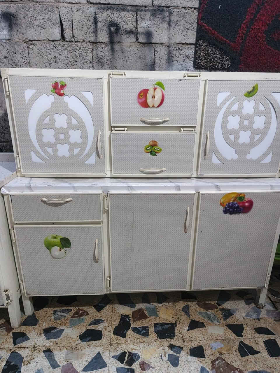 كاونتر ثلاث قطع نظيف جدا السعر 190 طباخ فريش مصري نظيف جدا شغال على الفحص عيون مع فرن السعر 140 مكانهم بغداد يوجد توصيل بالكروه داخل بغداد الشراي يتفضل خاص سعر بيه مجال بسيط


**إذا كنت صاحب هذا الإعلان وتريد حذفه لأي سبب، رجاءا أرسل رسالة إلى الدعم الفني**