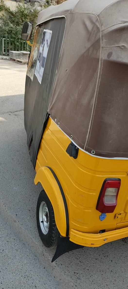 سلام عليكم تكتك مديل 2020 بسمي تكتك جديدة قطرت صبغ مابيها حته دوس بعدهن بلاديات مكفولة من تنقيص وتبخير تكتك جاهزة ربع ماتذب عليها   مكاني مدينة الصدر الأورفلي  إلي يريدها يخابرني ***********
