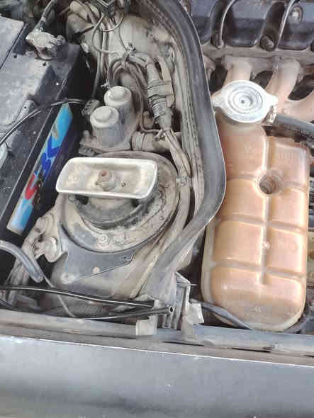 بيـــع أو مراوس
السلام عليكم ورحمة الله 
المحرك بلادي قبق أسود E300 
كير بلاد، حدادية جديدة
تبريد بي ليك + تدفئة شغال 
سنتر لوك عام نظام هواء
دبل مروحة
دبل فيت بم 
4جام كهرباء 
كشنات تحكم كهرباء
تجوات خلفية كهرباء
غرفة بلاد نضافتها 80٪
باتري جديد 
تخم اطارات جديد
تخم نوزلات جديد
تخم بلكات جديد
عنكبوت مجفت جديد
تانكي فافون جديد مال كصة خذته 200
بدون تنقيص بدون تبخير
داخلة هزة 2024
رقم بغداد انكليزي
بأسمي مشروع وطني
بيها جاملغ سكن امامي مبدل
صبغ عام شرط بدون حادث
براكيتات شواصي
 قواعد دبلات
 بدون اي ضرر الموديل 1989 E300
السعر 58 $ ***********
