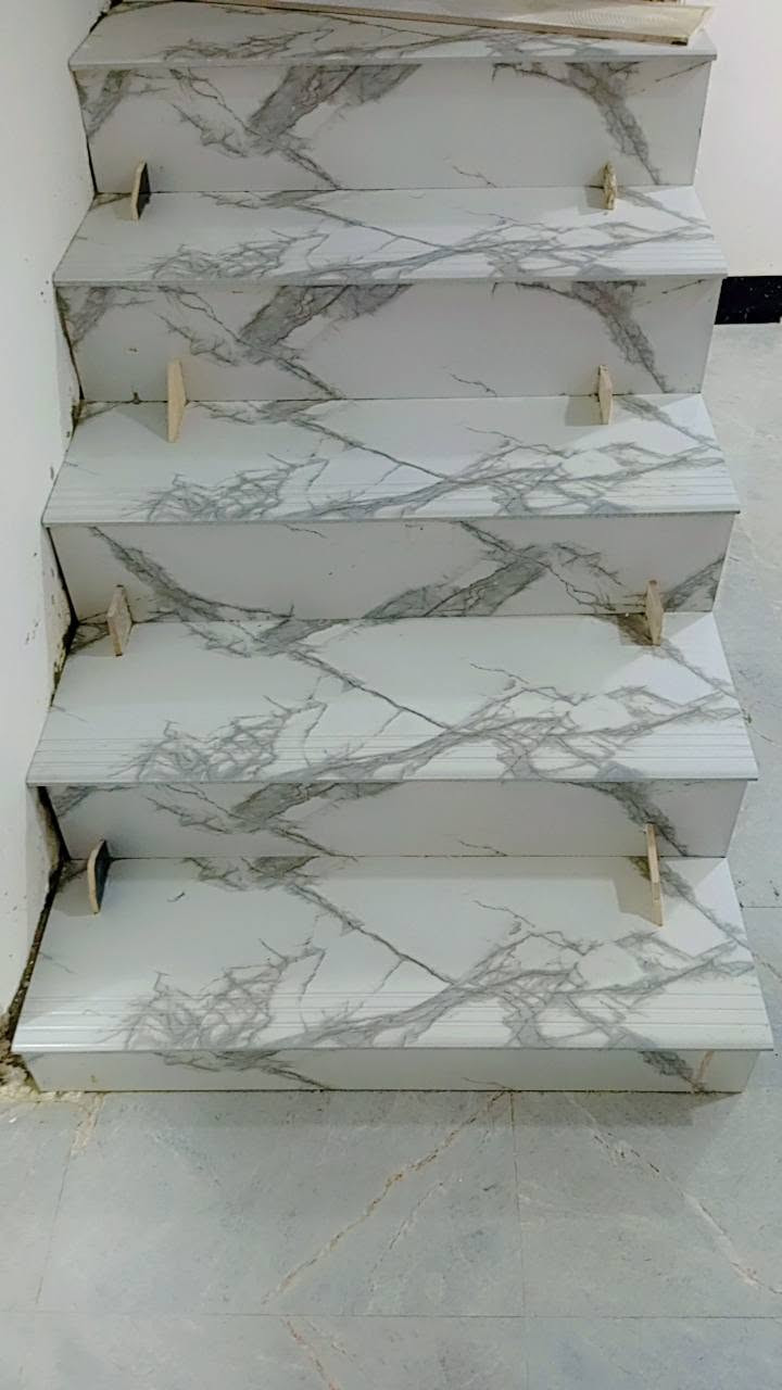 السلام عليكم خلفه سيراميك نشتغل يوميه وع المتر مكطوعه نشتغل كاشي+بورسلين + درج بايه ومرايه عمل درجه اولى وانسب الاسعار اخوكم أبو كيان الجليحاوي/ الاتصال ‏‪***********‬‏ واتساب وأتصال العمل داخل كربلاء فقط
