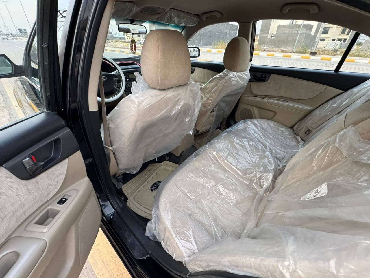 اوبتما امريكيه 
موديل 2009
السعر 105
ماشيه 195
بيها تبديل جاملغ امامي فقط 
بدون دواخل 
سونار منشور 
رقم السياره اربيل تحويل وكاله حاضر 
للاستفسار ***********
جديده بمعنى الكلمه بغداد, العراق
