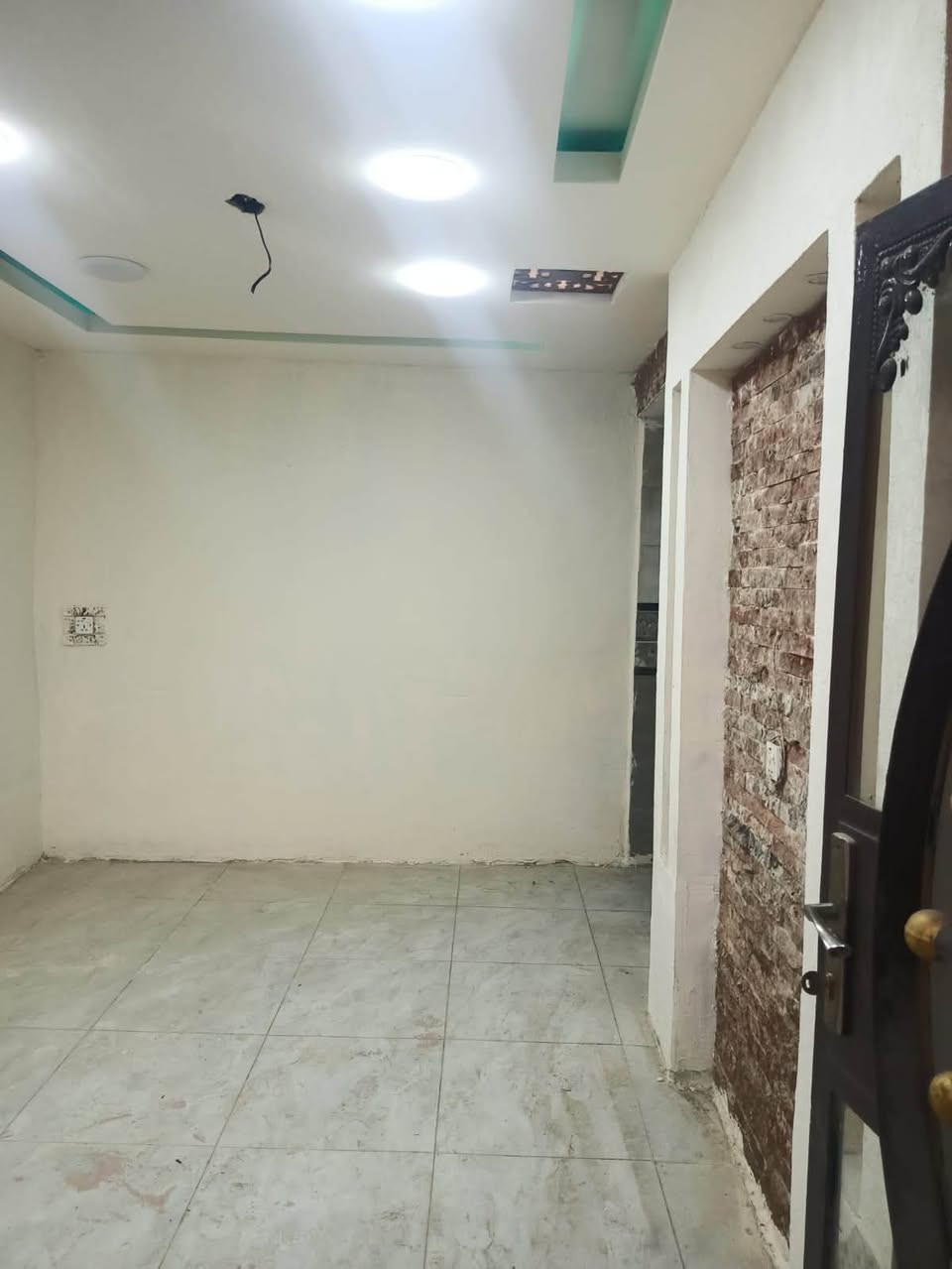 اخوان بيع مستعجل
للبيع مشتمل 65م طابقين غرفتين نوم ومطبخ منعزل وحمام مكانه بناحيه الراشدية شارع المراسمه رايده ب49 مليون وبيه مجال كلش قليل للاستفسار *********** وبالخير على الي ياخذه امانت الله يجون يردوه ايجار بس اني اريد ابيع
