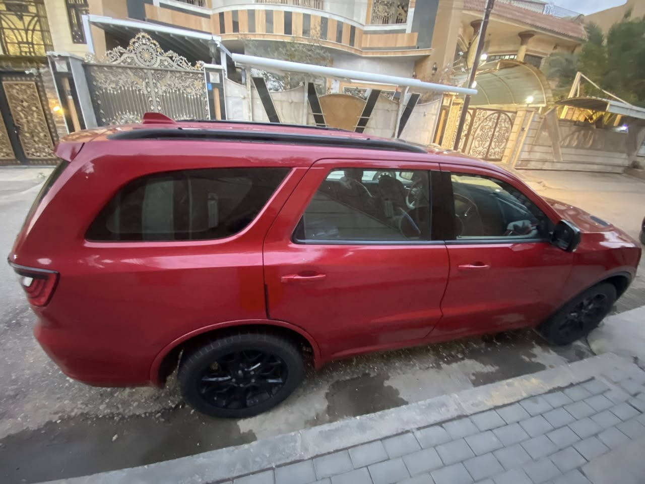 السلام وعليكم 
من رخصت الادمن المحترم 
للبيع دورنكو احمر طماطي موديل ٢٠١٧ وارد امريكي حادثهة بابين صفحة السايق وبيهة صبغ قطعتين  السيارة فول مواصفات جي تي محدثة ٢٠٢١ رقم اربيل الجديد هزة جديدة السنوية الحد ٣١ ويل ٢٠ فتحة شاشة جبيرا مري قلاب كشنات كهربائي جلد تدفئة تبريد السيارة حلوى وناصبة احلى من الصور المكان البصرة اي ستفسار تصال على ***********
