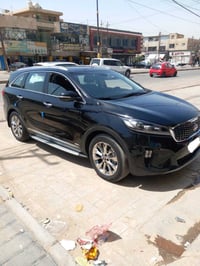 كيا سورنتو موديل ٢٠ رقم شمالي لون اسود كذاب جيتي لاين فول مواصفات  كشن...