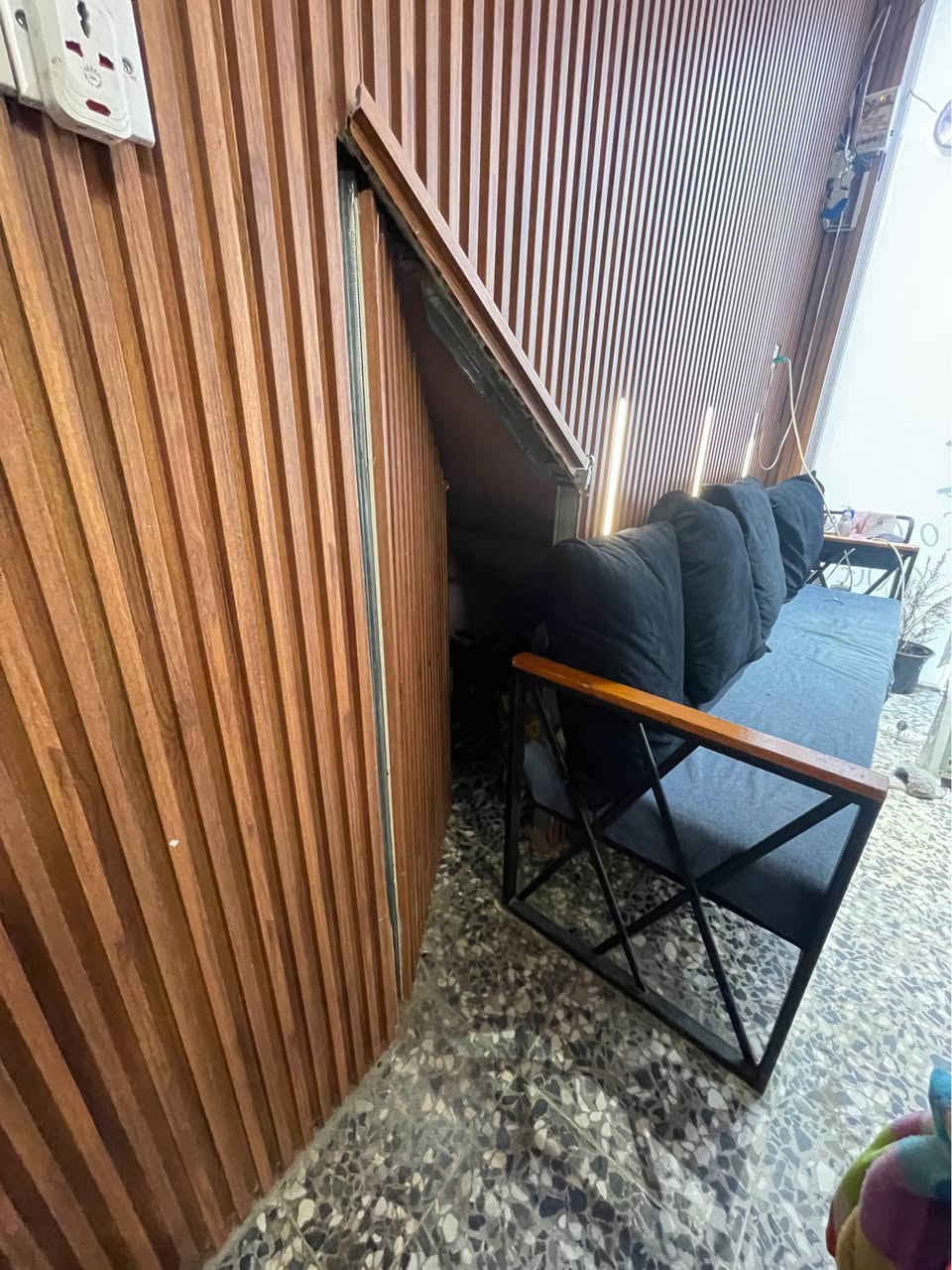 سبا للبيع كامل مع سبلت طن ونص و بلازمه غراض كامله غراض تنضيف قدم وجل اكستيشن سبا جاهز ومتكامل مع مخزن و حمام 🚾 موقعه كلش حلو  تقريبا على شارع العنوان الدوره حي الصحه خلف اسواق ليمونه سعره 2750 وبي مجال وإيجار المحل 100تردونه هوه والمحل او لا شغله خير من الله سبب البيع انتقلنا من الصحه  *********** بغداد, العراق
