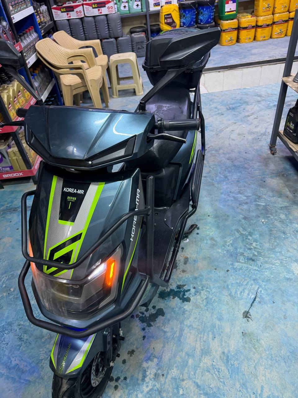 سلام عليكم ماطور شحن للبيع موديل 25نوعه كوري مشدود قبل شهر ونص موطور حيل جديد على ايدي من البيت للمحل بطارياته وين متريد روح افحصهن شرط ضمان كهربائية كلها شغاله موطور اخو الجديد سرعته 85حقيقي +بي ديجي السعر 750وبي مجال متوازي على بيعته رقم الهاتف *********** مكاني الرمادي شارع 40
