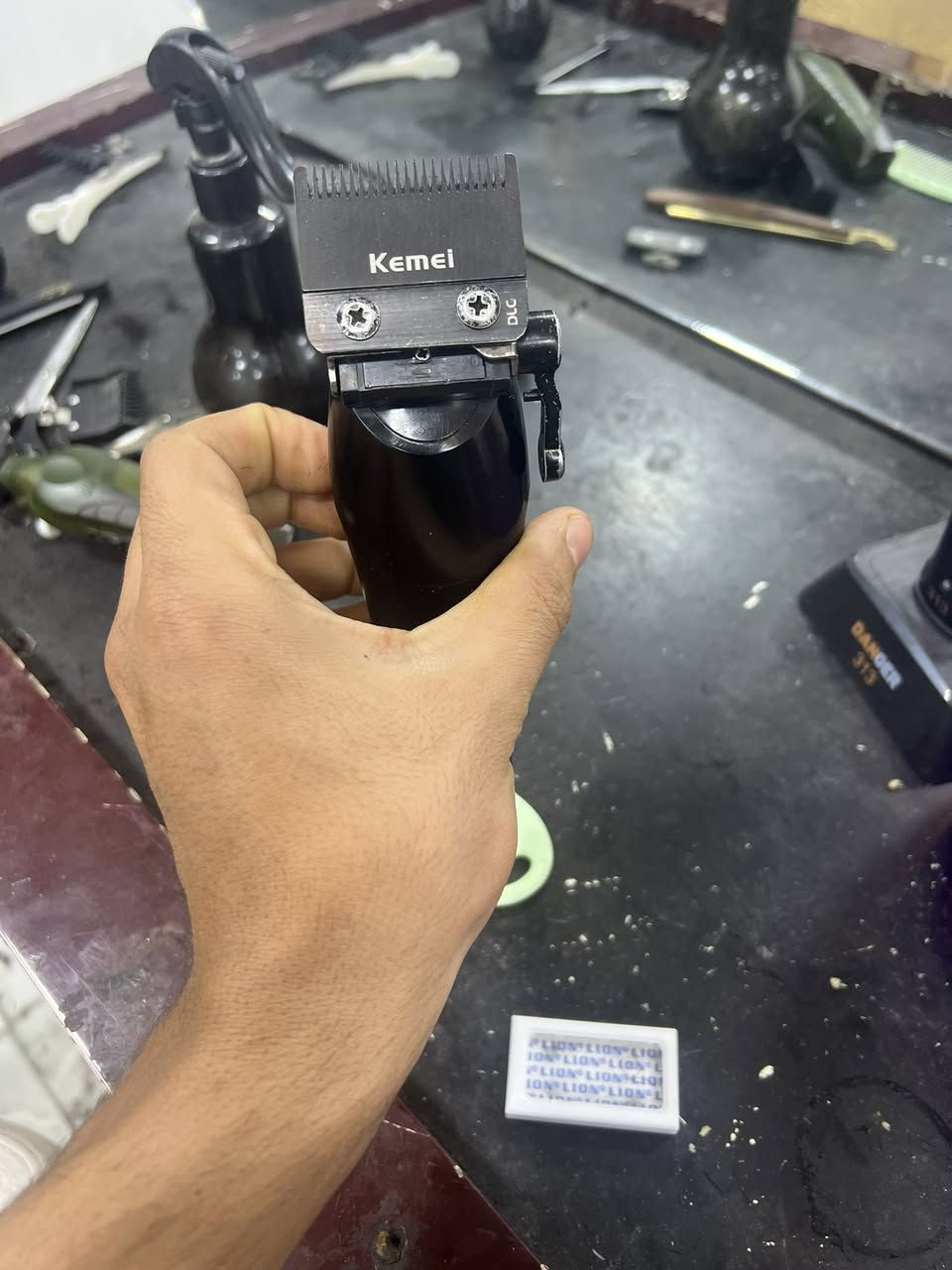 السلام عليكم اخوان مكينتين اصليات يخبلن بلشغل والقرءان تدريج بيهن يخبل واصليات وين مايعجبك اخذهن خلي يقيمون سعرهن الدانجر قبل اسبوعين اخذته ماستخدمته هواي والله وحته جيس المكينه موجود نمر كامله اصليه اخذته 75 والله والكيمي اصليه مع كامل النمر بيه سرعات شرط اصليه وانه ماخذه هم 75 والله سعرهن ثنينهن 100 قفل اخوان بدون مداهر هاذ قفلهن مكاني بصره رقمي ***********
