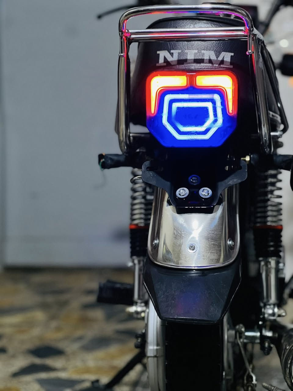 سلام عليكم دراجةاربعه كير نامه امتياز٣احرف اصلي مديل٢٤الشاصي٢١اصولي وكيله العارضي محرك مكفول كهربيا شغاله السعر 950الف وابيعه مجال الرقم ***********
