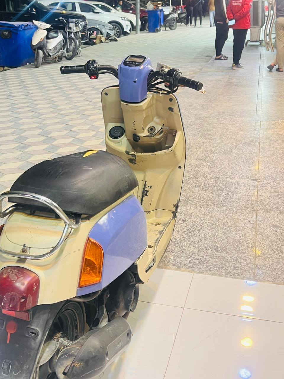 دراجه بوليسي نوزل دراجه كلشي ما بيها نظيفه مطاني ناصريه مركز رقمي *********** ناصرية, ذي قار
