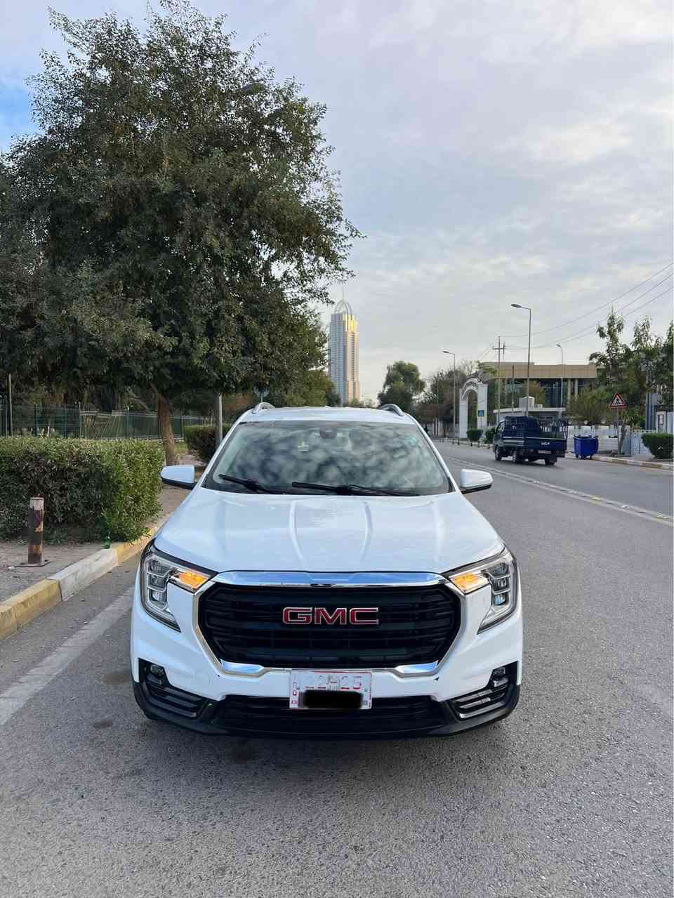 سلام عليكم 

GMC TERRAIN SLT 2023

فول مواصفات بدون فتحة 

ضرر سيارة ٥ قطعة صبغ 

سيارة رقم كاتي ترقيم شيمالي 

ب شرط ترقيم 

سيارة جاهزة بدون نقص 

مكان اربيل 

126 ورقة مجال 

رقم ساحب سيارة ***********

واتساب موجود أربيل, العراق
