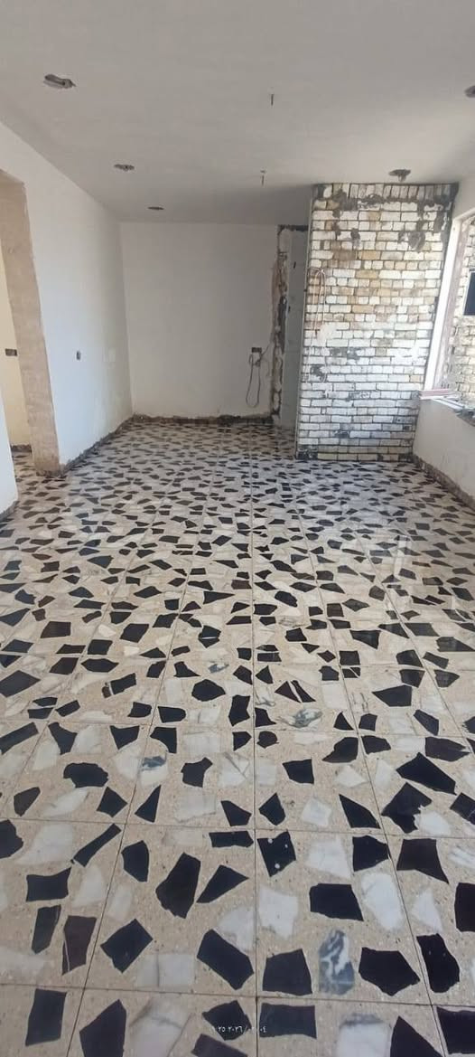 السلام عليكم يوجد كادر موصلي ل سيراميك وارضيات والواجهات حلان ومرمر متواجدين في بغداد حالين الاستفسار على رقام تاليه 

ابو مصطفى. ***********

ابو نور. ***********
