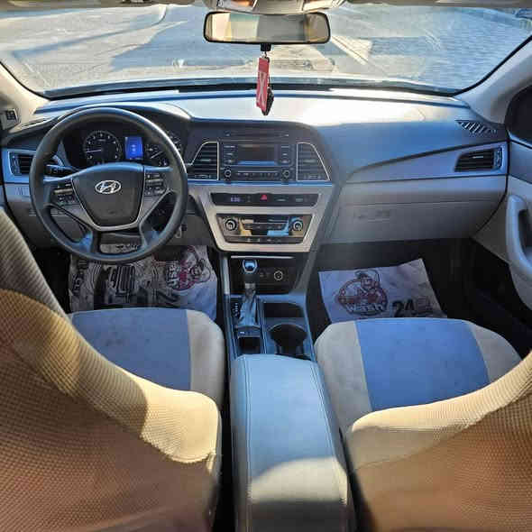 السلام عليكم سوناتة موديل 2016وارد امريكي صور الحادث مرفوقة موصفات السيارة حجم المحرك الفين ماشية 100 تحكم ستيرن جهتين كامرة السيارة جاهزة اي نقص مابيهة رقم السيارة بغداد اب اسمي تحويل ثاني يوم السعر117 وبيهة مجال عنوان بغداد البلديات الخاص مغلق اي استفسار عل رقم يكون 
***********
