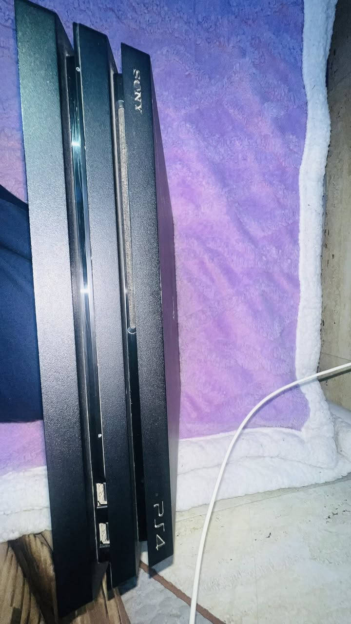 اللهم صلي على محمد وال محمد ) سلام عليكم بلي 4 برو واحد تيرا للبيع بييع فقط مهكر نظام 12 السعر 275   العنوان مدينه الصدر للاستفسار 

***********
