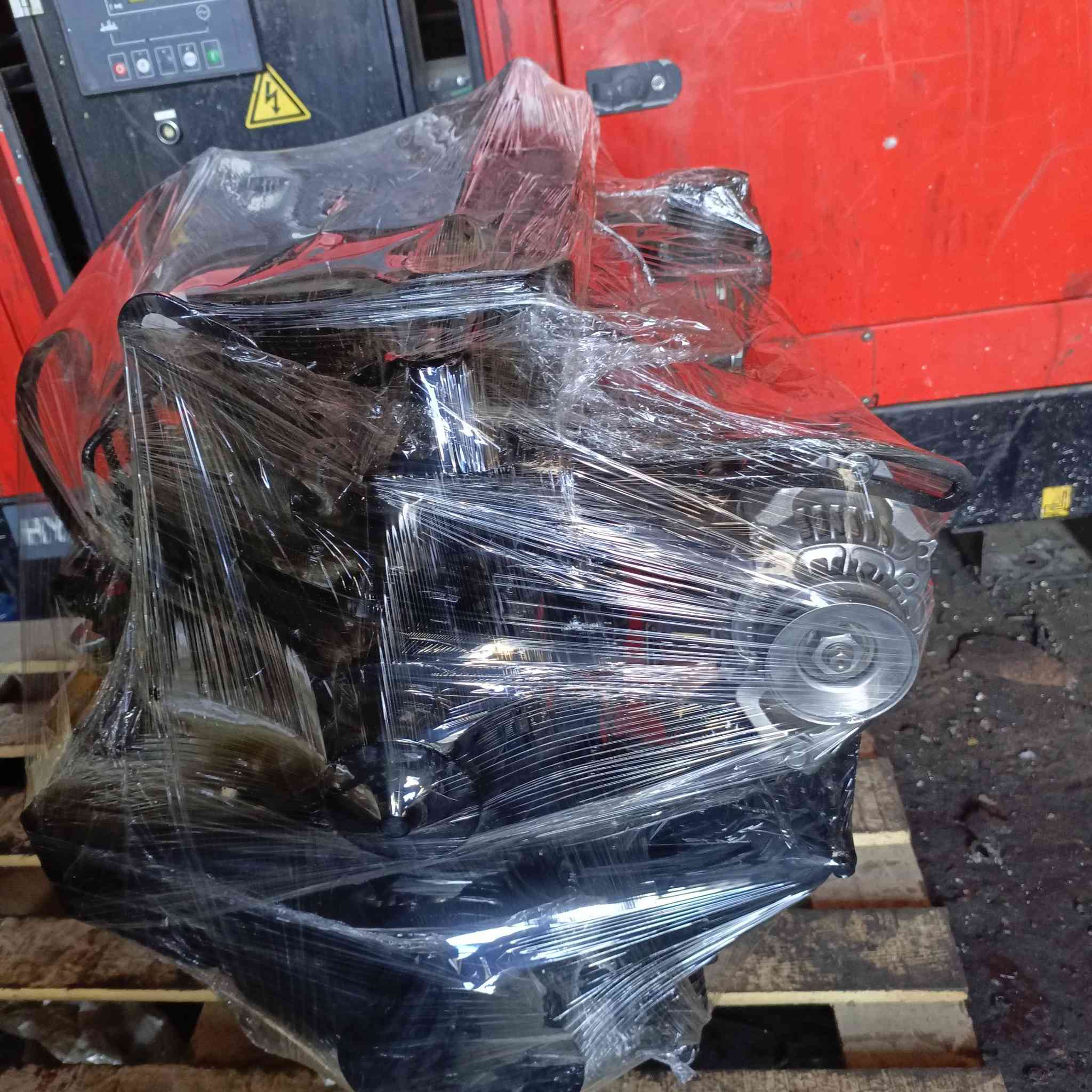 السلام عليكم متوفر محركات ينمر ياباني وارد 
بم عدل استفسار *********** مكاني النجف 
شرط الشغل والنضافه
