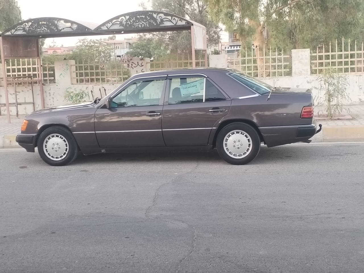 ي السلام. عليكم مارسدس دب 300 محرك بطه 2500 محرك كيرر مكفول موديل 1992 رقم بغداد رقم دولي مشروع وطني تحويل شرط تبريد شغال ثلج اريل كهرباء غرفه جديده صدر امامي خلفي جديد سنتر لك ريمونت منضومه ليت زينون. عالي ناصي  سياره حيل حلوه مال جناي مكان السياره ديالئ سعرهه 72 بيهه مجال لل شراي بيع او مراوس حسب قناعه ***********
