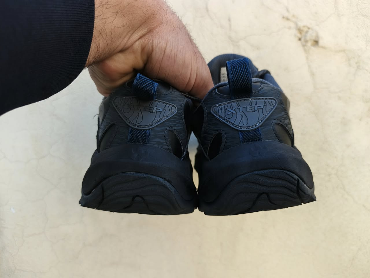 Xtep
موديل 2024
طبي 
قياس41
للحجز
خاص او واتساب***********
حصرا خاص او واتساب

انستكرام

https://www.instagram.com/yasser_alghazal?igsh=MTB6MnM4ODV1cGgxNg==

وهذا رابط صفحتنا ع فيسبوك

https://www.facebook.com/profile.php?
