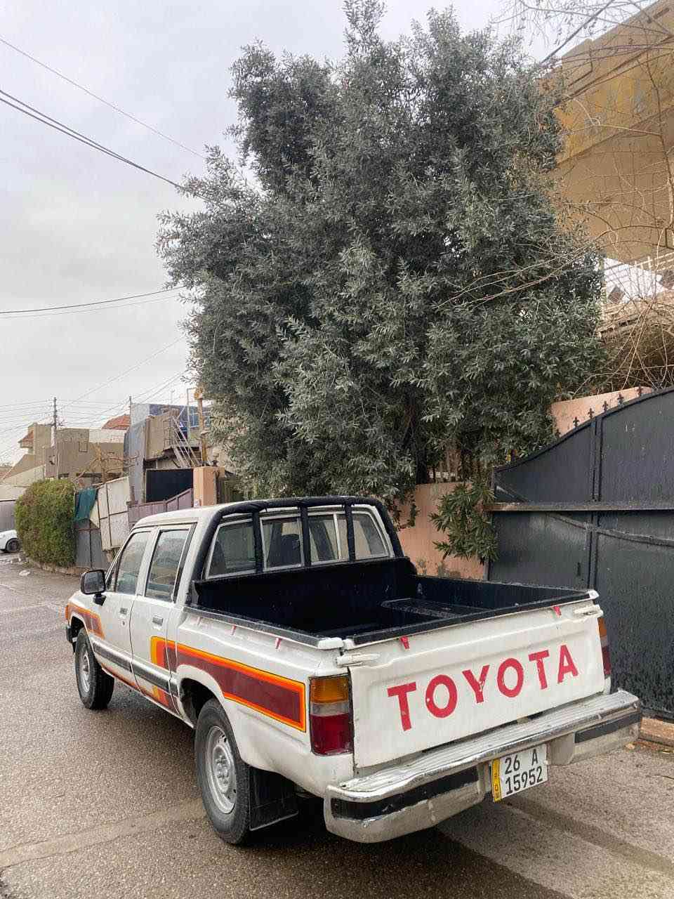 تويوتا بيكاب دبل قماره 1985 حزام صبغ محرك تويوتا رقم صلاح الدين شرط تحويل 
رقم وسنوية جديدة 
تحويل في مرور كركوك اتصير مشروع 
شرط تحويل سيارة جاهزة بدون اي نقص 
محرك وكير واكسل شرط شاصي بيها للحيم قليل صاحبه موجود في كركوك 
عنوان كركوك 
السعر 45$$$$
***********
*********** كركوك, العراق
