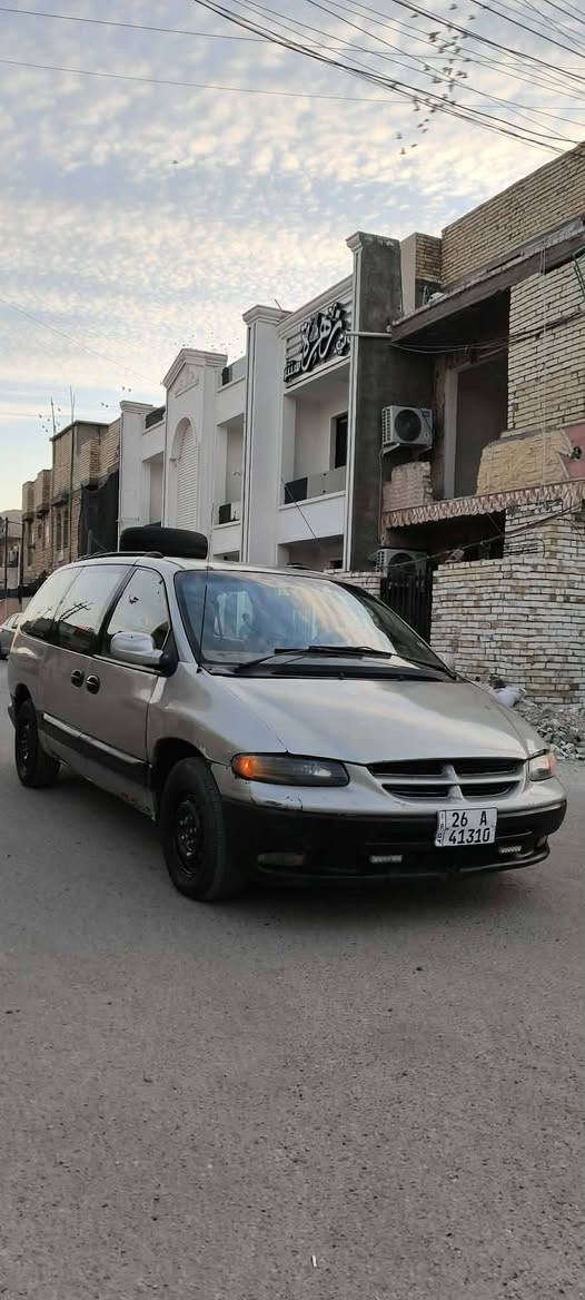 دوج كرفان كرايسلر موديل 96  7 راكب تبريد 3 قطع رقم صلاح الدين.  بسمي مكانها بغداد  السيارة جاهزة محرك مبدل حاويه كير نظيف تخم تاير جديد.كهربائيات كلها شغاله.مكانها بغداد الشعب  سعرها  38 وبيه مجال حگ الجيه ***********
