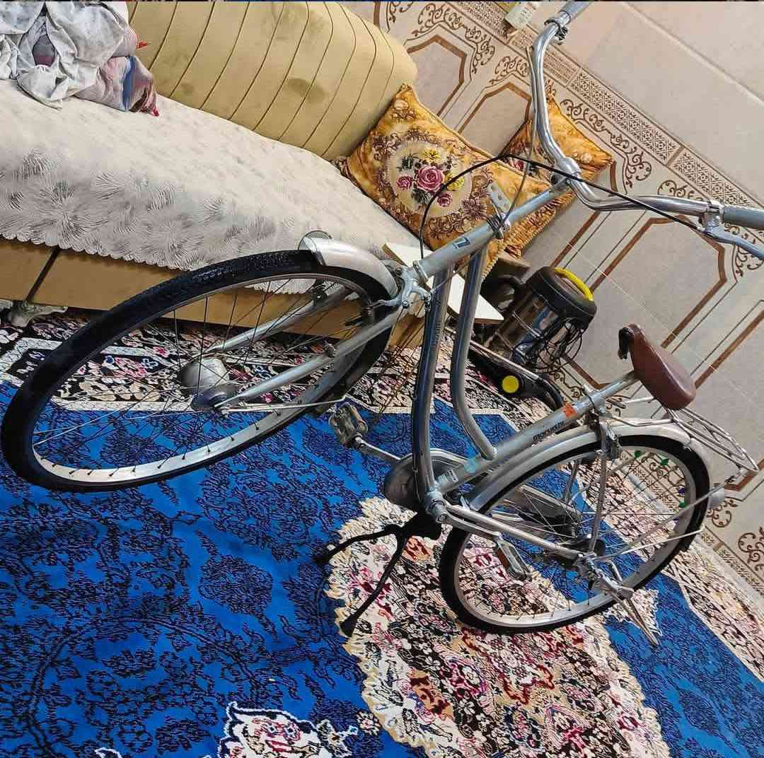 سلام عليكم بايسكل ياباني بطه حجم 26 بلادي بل كامل يجي هوه وغراضه سعر 60 وبي مجال حك الجيه الرقم *********** فقط واتساب

