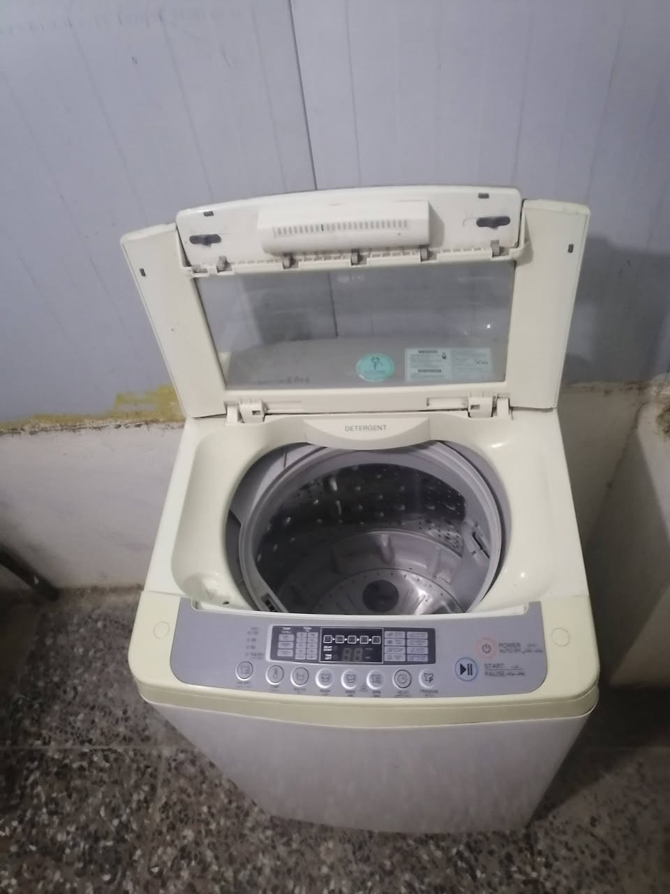 غسالة فول اتوماتيك نضيفة للبيع ٢٠٠


**إذا كنت صاحب هذا الإعلان وتريد حذفه لأي سبب، رجاءا أرسل رسالة إلى الدعم الفني**