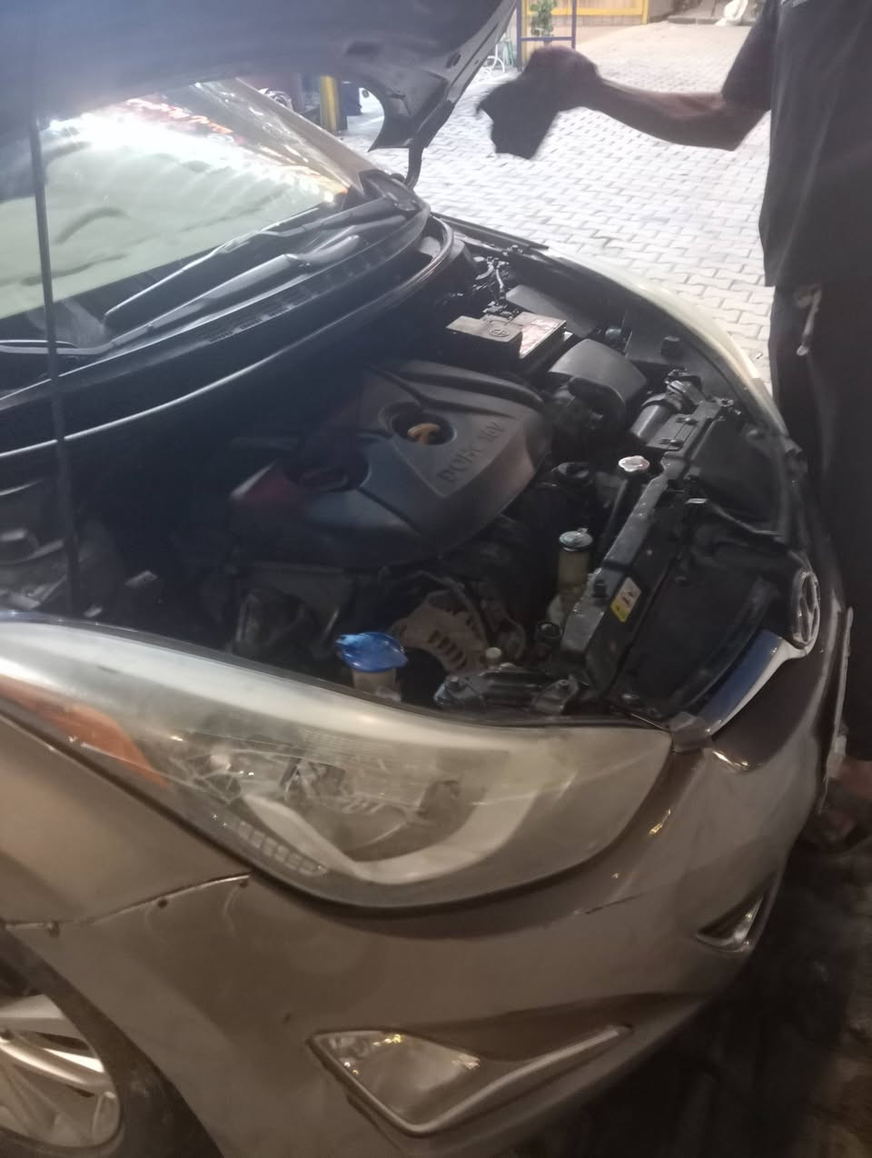 سلام عليكم  انتره موديل 2016 رقم بغداد مشروع وطني   سنويه 2027  مراوس أو بيع  مكان سياره كربلاء   فريحه قرب جامعت كربلاء  ملاحضه سياره وارد امريكي ضرر ابيع احزام  كير محرك مكفولات 
*********** 
***********
