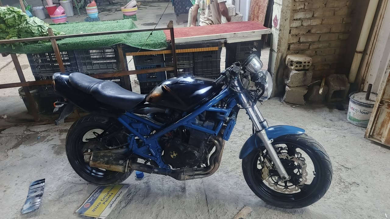 سلام عليكم من رخصت ادمن دراجه بانده 400كرستالvcكامله عليه ادامه بلكات وكباريترات مي زيتي كهربئات شغاله بيه نواقص بسيطه مراوس بيراني 25 او سكنس جبلي شعندك نزل نطايح مرايد مكان بغداد


**إذا كنت صاحب هذا الإعلان وتريد حذفه لأي سبب، رجاءا أرسل رسالة إلى الدعم الفني**