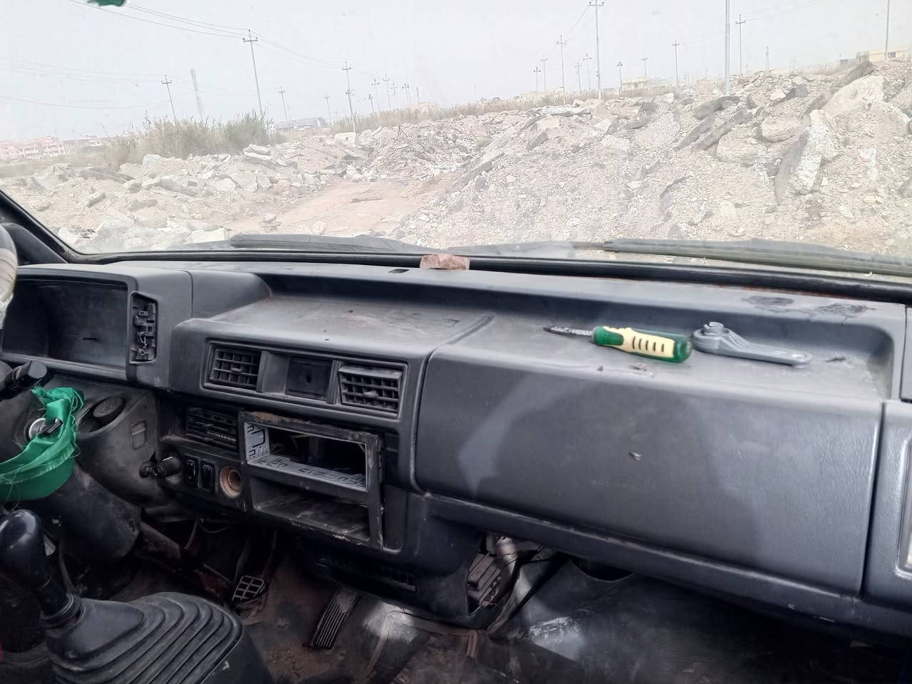 سلام عليكم سياره كيا بسته للبيع سياره حلوه مكينه خير من الله بس الكير النمره الرابعه  ماتجي باقي النمر كله تجي تخم تأير وباتري جديد راعيه ما اندله اتكفل من سرقه وعشاعر فقط السعر ١٢ ورقه وبيها مجال بسيط مكان واسط الكوت ***********
