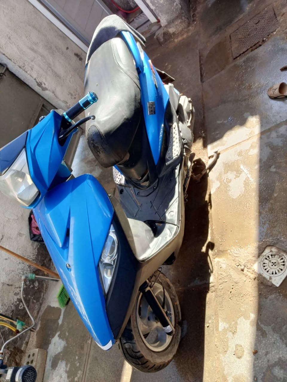 سلام عليكم دراجه ثعلبGT للبيع
الدراجه خير من الله اي نقص مابيهه اترايك وين متريد 
كهربائية كلهه شغاله السعر ،650، وبيهه مجال مكاني الحريه
شارع العياده ،رقمي ***********
