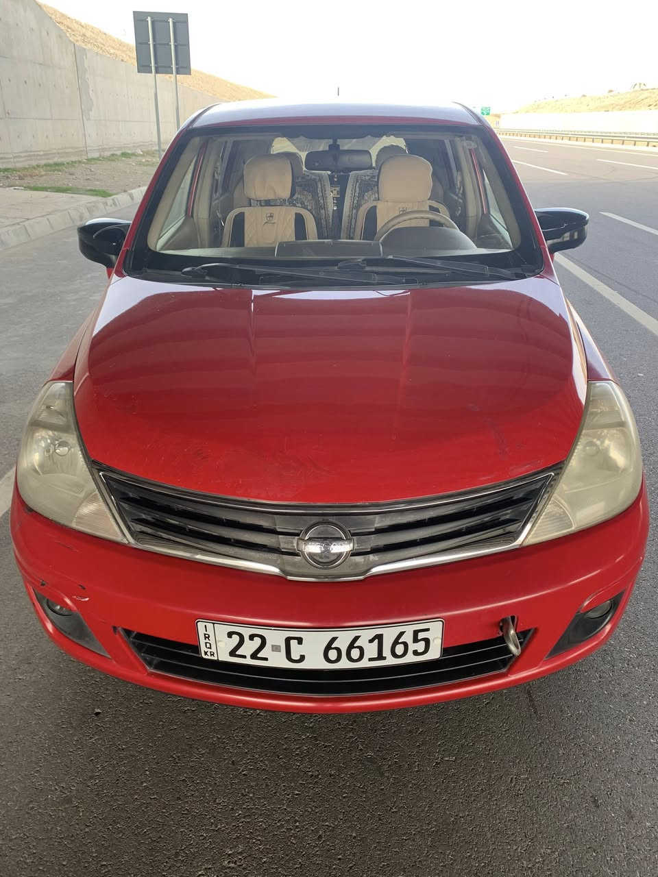 نیسان تیدا مۆدیل ٢٠١١ دوپارجە هەیە بۆیەخ بی شۆری پشت پیش کەپس دوسی جی ساردی هەیە سەیارەکە خاوینە ١٩٠هەزار رۆشتووە *********** 
نرخ ٩٢ وەرقە
