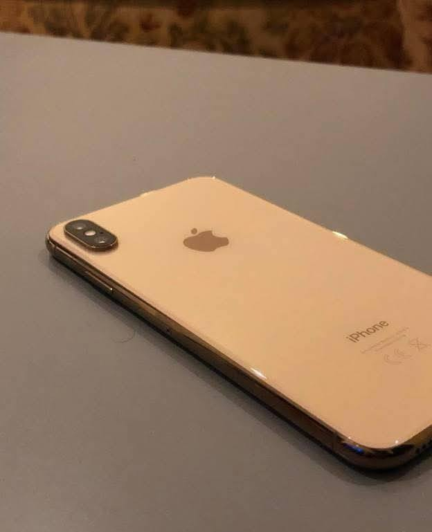 اكس ماكس
بطاريه 100مبدله اصلي وشاشه بلاد 64كيكه 
سيمكارت سماعات كلشي شغال فقط كامره رقم 1 واكفه 
الباقي بل شرط السعر 175.للمراوس ب 11
***********
