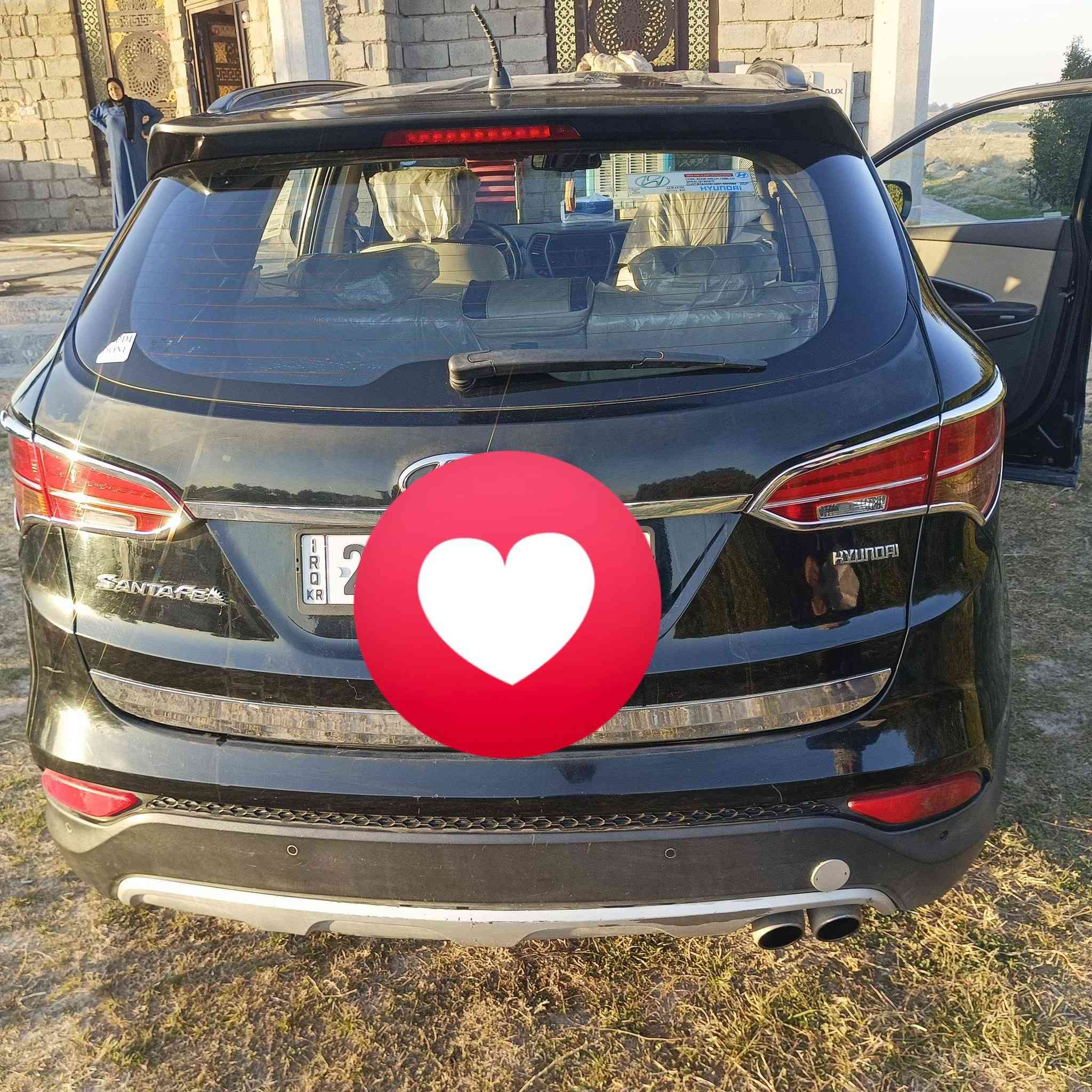 سلام عليكم سياره للبيع سنتافي  2013 خليجي سياره نضيفه    العنوان ابو غريب الرقم ***********.***********
