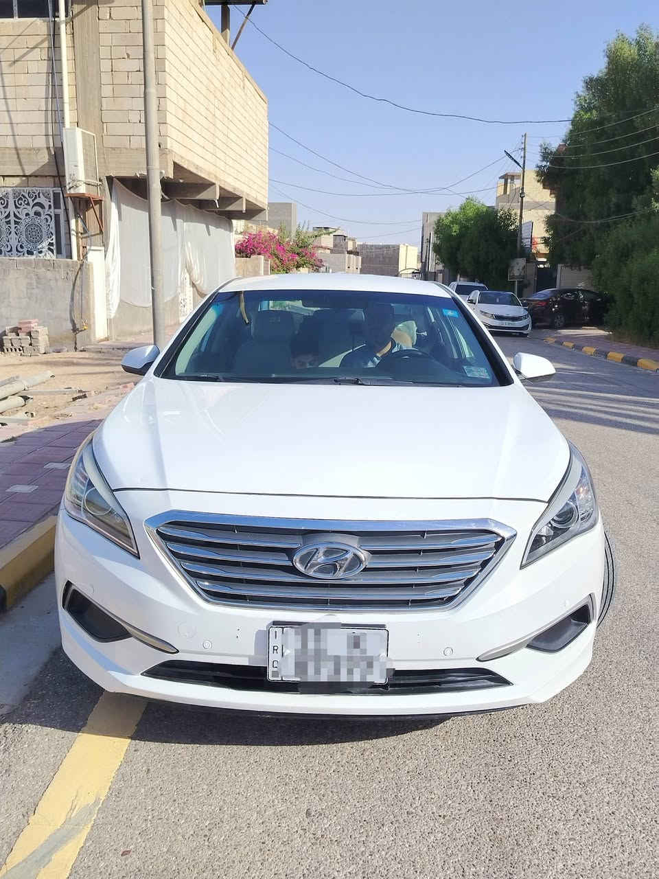 سلام عليكم للبيع... 
هونداي سوناتا موديل 2017 عداد 117م
رقم بغداد هزة جديدة
محرك جديد بالكامل و معلي كازكيت(انسى الدونز) و منظومة ماء زيتي الاصلي
المحرك2400
تبريد شركة + كهربائيات شركة
حداديه ممتازة + تخم تاير جديد
حادثه في أمريكا بابين الأيمن 
الصبغ في مقدمه القماره والبنيد بسبب (التقشير) 
ملاحظه.. يوجد تقشير في الجنطه والتكمه اليمنى واليسرى غير مصبوغات 
السيارة جاهزة بالكامل.. 

مكان السيارة  كربلاء 
السعر112...
صور السونار مرفقة بالمنشور وانا مكلف بالنشر
للاستفسار ***********
