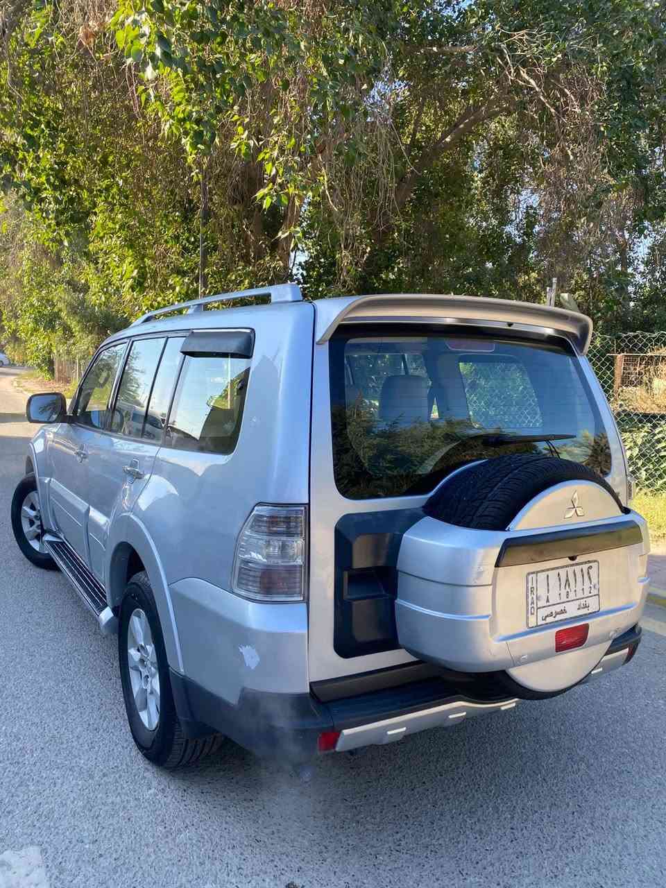 سلام عليكم
باجيرو 2010كفالة عامة حبتور-GLS
مكفوله كفاله عامه من اي داخل وصبغ
بيه بارد بسيط

سياره عله وضع الشركه 
كم جرس 120
(الموصفات)

سلاید 3 طكات (فتحة)/ 
12 ايرباك / 
دمام 12 سماعة(روكفورد) / 
حساسات خلفية / 
ABS/
مانع انزلاق/
 كروس سرعة / 
فور ويل 4 وضعيات / 
نضام النزول من المنحدرات/
 نضام lock للاكسل الخلفي اثناء التغريز/
كشنات جلد تحكم كهرباء / 
تبريد 3 قطع / 
زنون بلادي ليزري عدسة/
 زراك لايت / 
اوتو لايت / 
مراية تعتيم ذاتي (اوتو دم)/ 
كامره دواره / 
اشاير بالمري / 
مري شفط / 
نضام ترحيب / 
ثلاجة بالجكمجة / 
3 جهات تحكم ستيرن / 
حاكية بلوتوث / 
منفذ USB /
اوكس/

مكينه 3500 كفالة .
ماشيه 134 km
السعر ب153$ وبيه مجال
للاستفسار

‭٠٧٧٠ ١١٠ ٩٣٨٧‬
