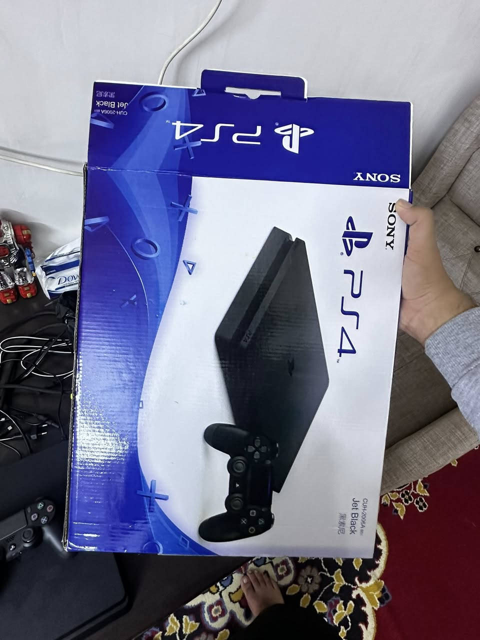 السلام عليكم بلي 4 سلم مهكر نظافة 100‎%‎ مستعمل فقط 3 ايام ويا وصل الشراء وضمان بي سنة  ويا غراض كاملة وكارتونة 
وجوستك الاصلي مالتة وبي العاب 12 لعبة كلهن قويات للبيع ب 280 الف وبي مجال بسيط مكاني مدينة الصدر


**إذا كنت صاحب هذا الإعلان وتريد حذفه لأي سبب، رجاءا أرسل رسالة إلى الدعم الفني**