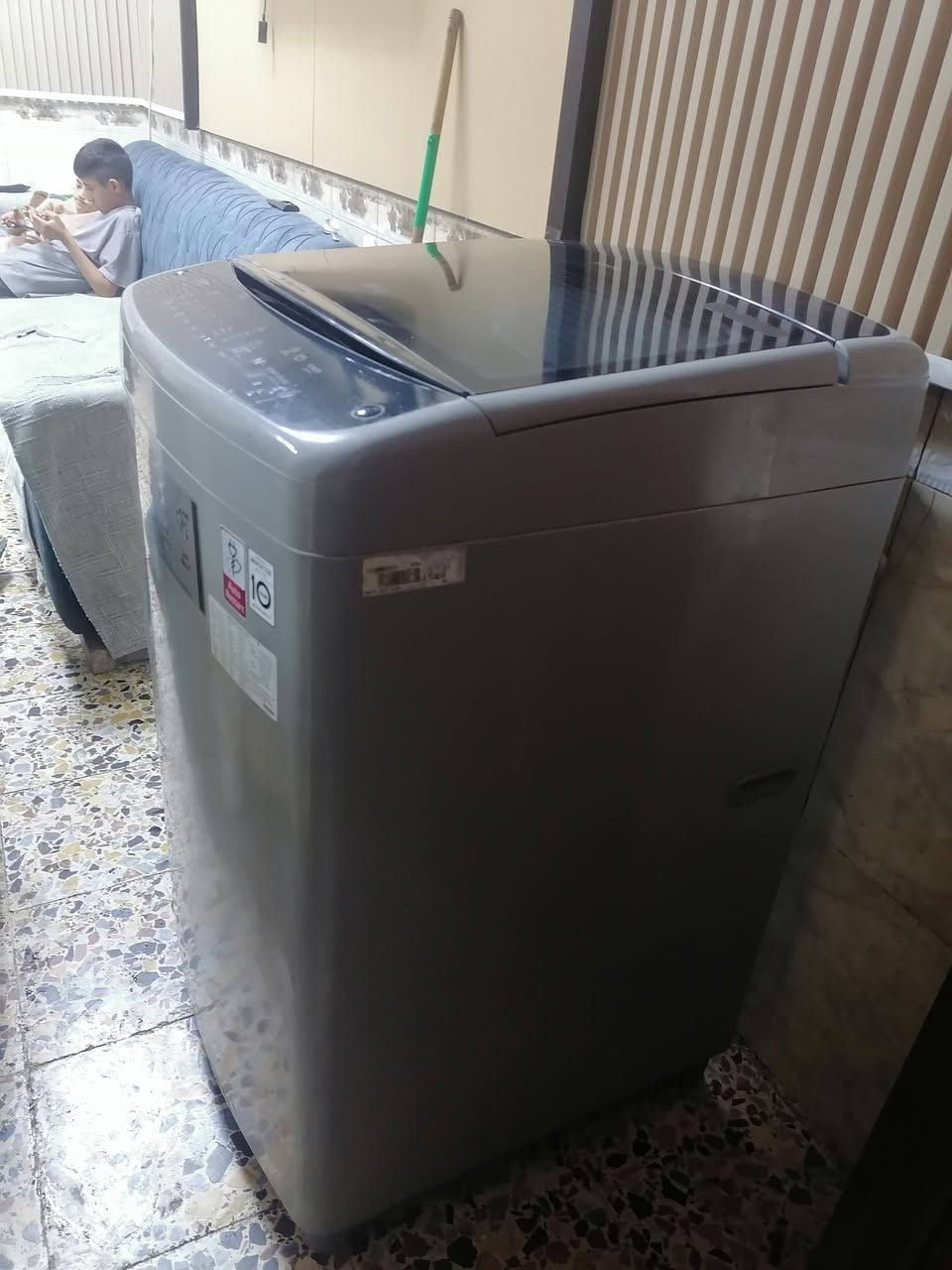 غساله اوتماتيك اصليه مستخدمه شهرين فقط جديده بعدهي للبيع رقم ***********
