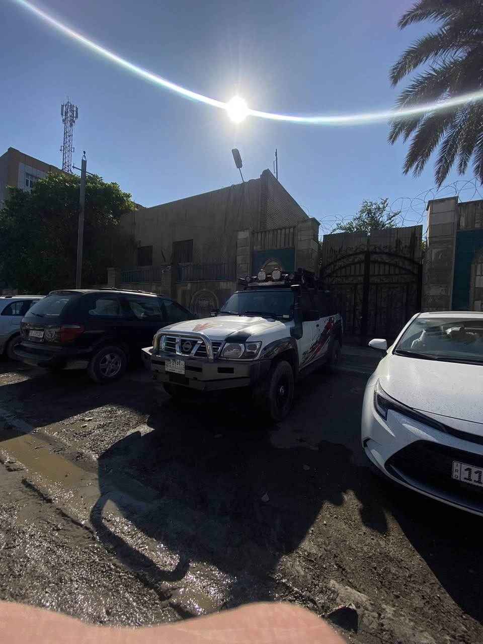 نيسان باترول/٤٥٠٠ كير عادي سفاري ثلاث قطع تبريد.
موديل ٢٠٠٠ مكينة وكير مكفولات  عليه وشم غزال دعامية ARB  عليه منضومة غاز LPG.
سيارة محدثة سيارة حلوه ونظيفة.
العنوان بغداد الصليخ 
لاستفسار على رقم ***********
