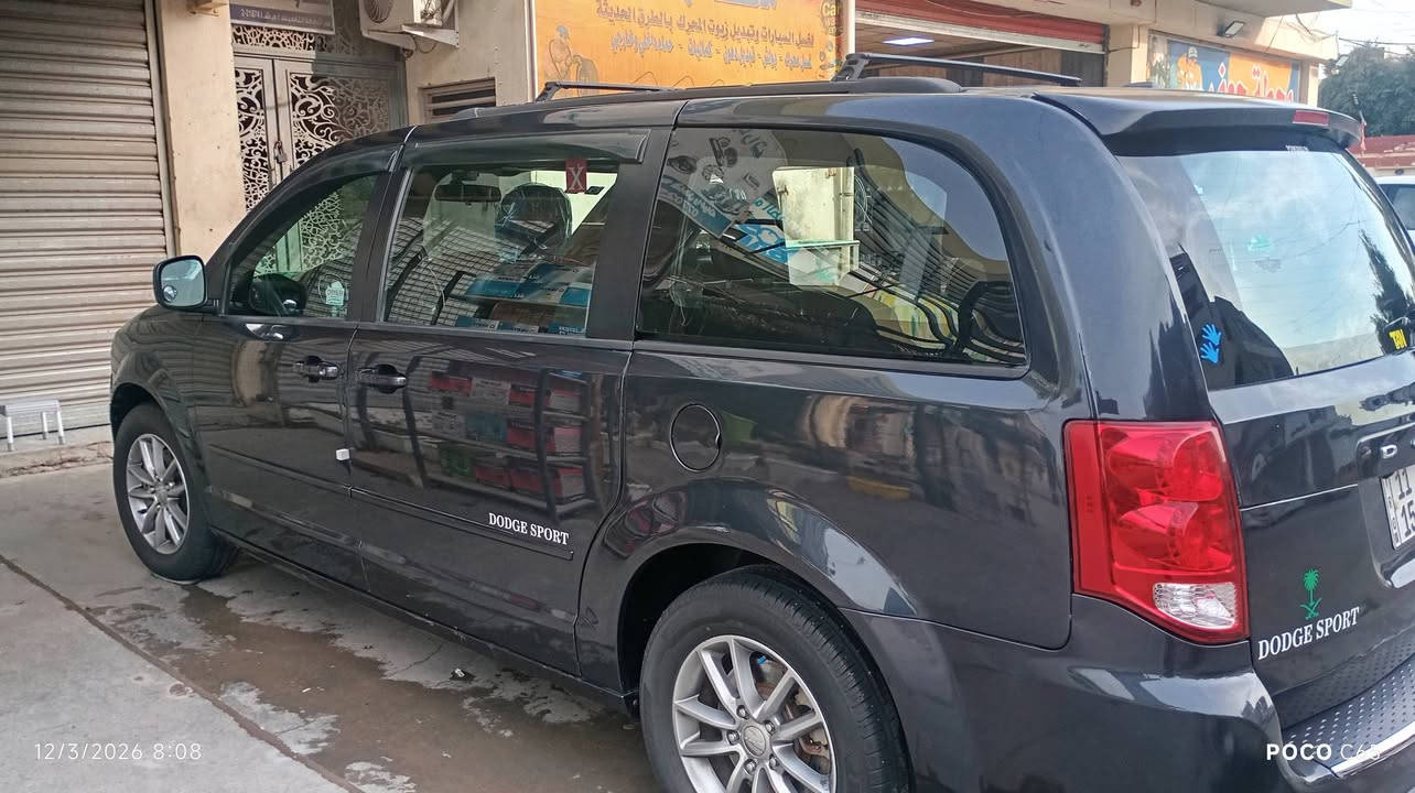 دوج كرفان موديل 2014فول عدا الفتحة حادث جاملغ خلفي بأمريكا ..صبغ جاملغ امامي مع صندوق كلير بدون ضرر 
للاستفسار ومعرفة السعر ***********
