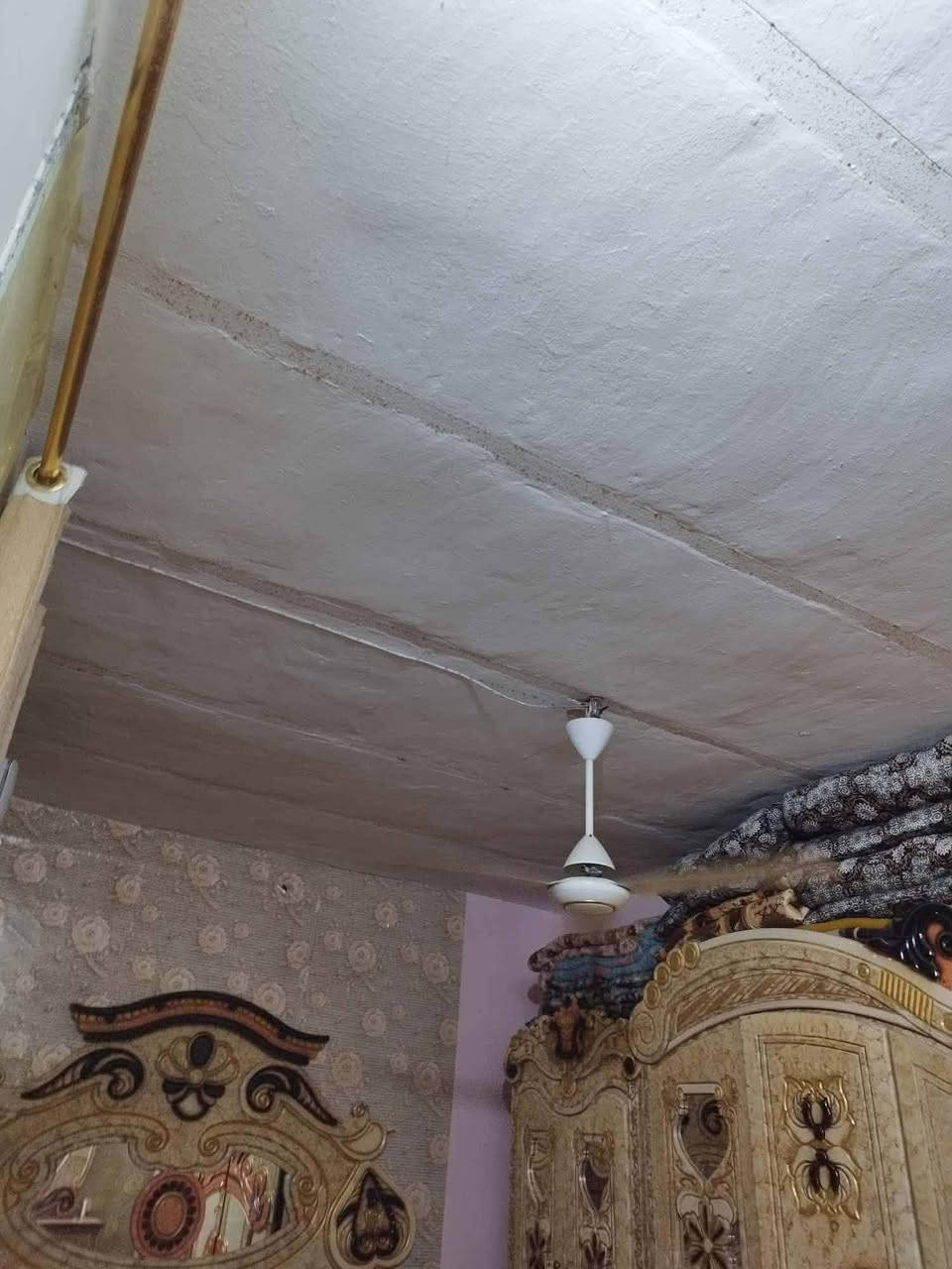 بيت مستعجلين كلش على بيعته وبسعر مناسب
بيت طابو صرف للبيع 
 المساحه 200متر
 المكان سديناويه قرب الجنسيه يتكون من غرفتين وصاله ومطبخ ودانيه وصحيات داخليه وخارجيه بناء بلوك عكاده
ماي كهرباء مجاري تبليط رصيف أنترنيت ضوئي كله جهاز
 السعر130وبيه مجال
 بيع مستعجل


**إذا كنت صاحب هذا الإعلان وتريد حذفه لأي سبب، رجاءا أرسل رسالة إلى الدعم الفني**