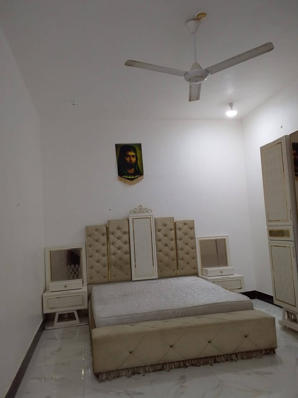 بيع مستعجل
غرفه نوع ثقيل تركي مفصل
***********
