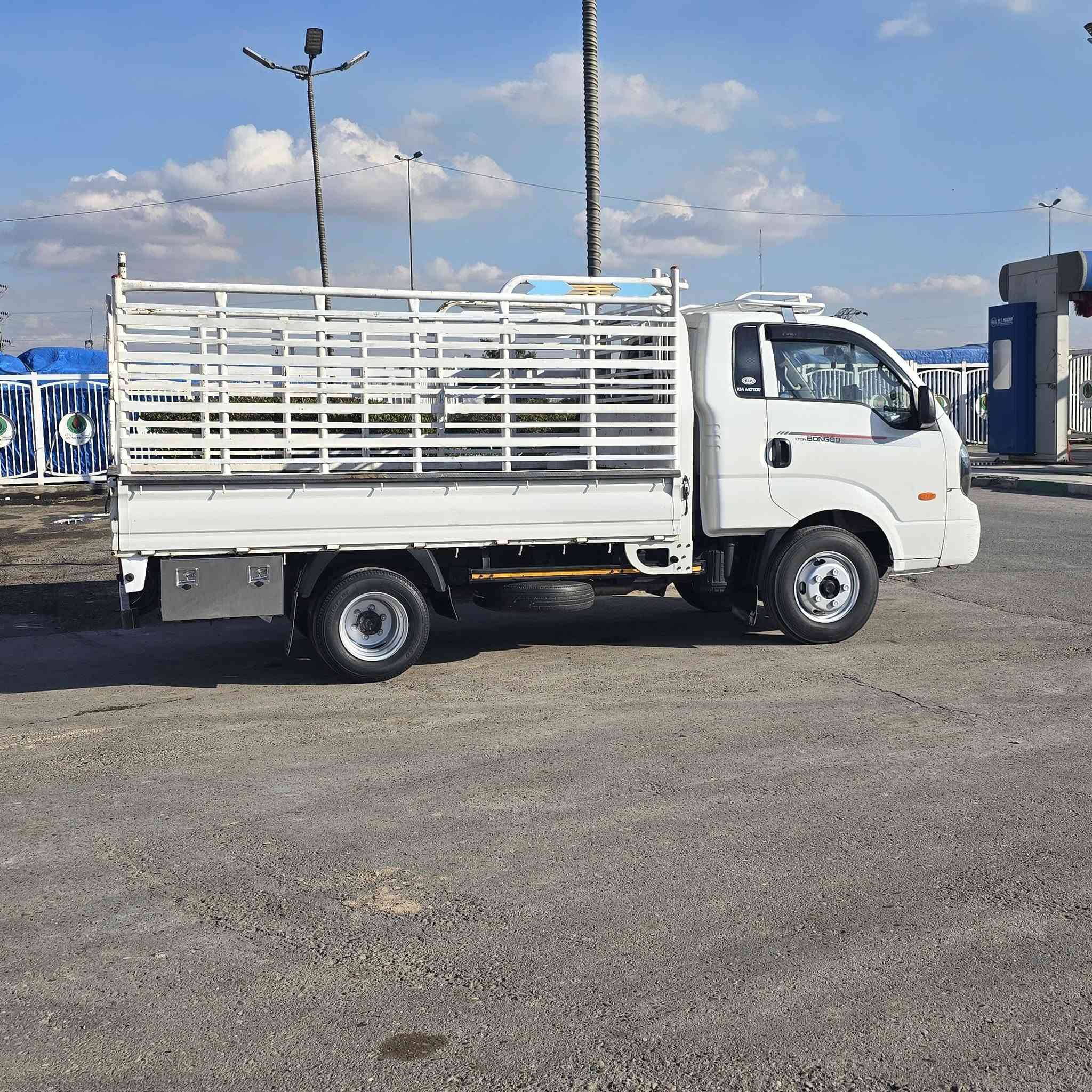 السلام عليكم كيا فحل مسكر خليجي 17 تاير محور 14 تانكي 120 سياره خير من الله رقم بغداد تخم تاير سعر 155 بيها مجال ***********
