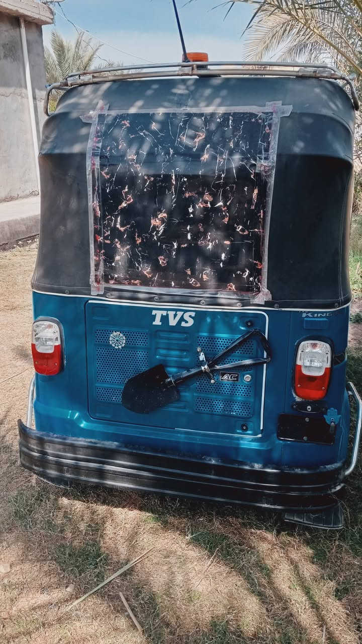 السلام عليكم تكتك للبيع تي فيس موديل 22 داخله هزه جديده رقم وسنوية انكليزي تحويل ثاني يوم كفاله عامه كشر و مكينه مكاني بغداد المحموديه ***********
