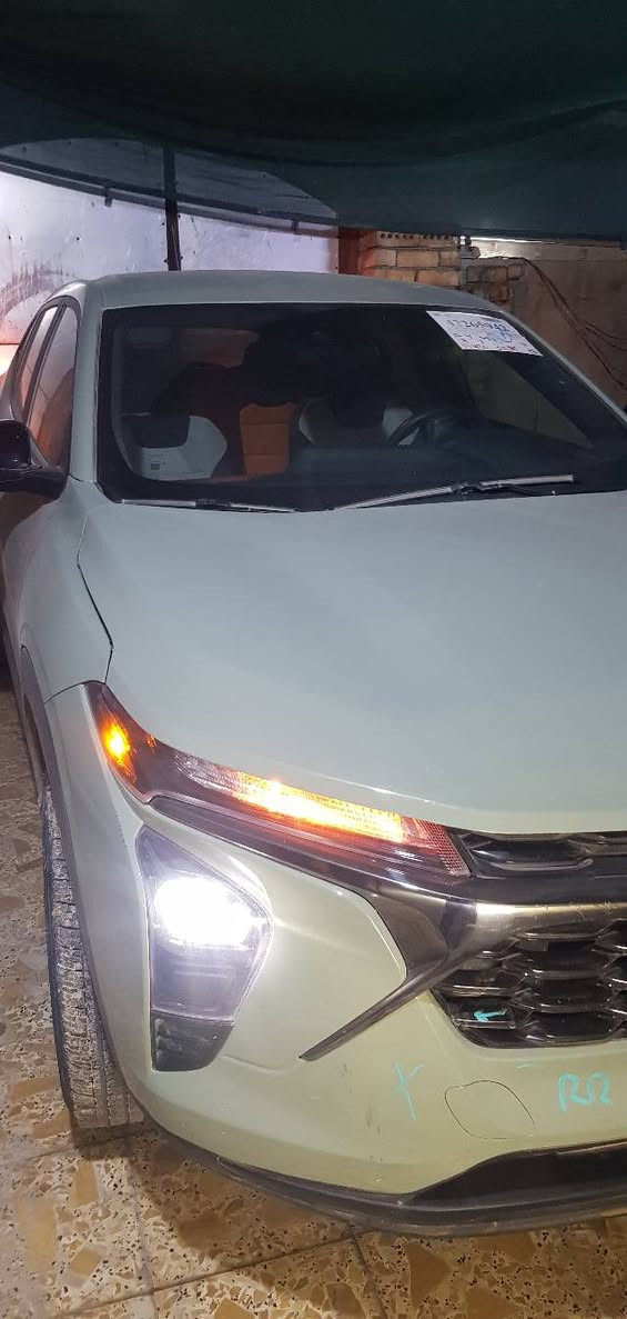 #تراكس_موديل_24_فئة_Rs
الون فستقي اخضر  مواصفاتها معروفه  .. حادثها فبق جنطه وشبر بنيد وكلها راجعه عالبارد .. ماشيه ( 30 تقريبا ) فحص موقت السعر ( 140 ) وبيها مجال ..مكان بابل الحله
***********
