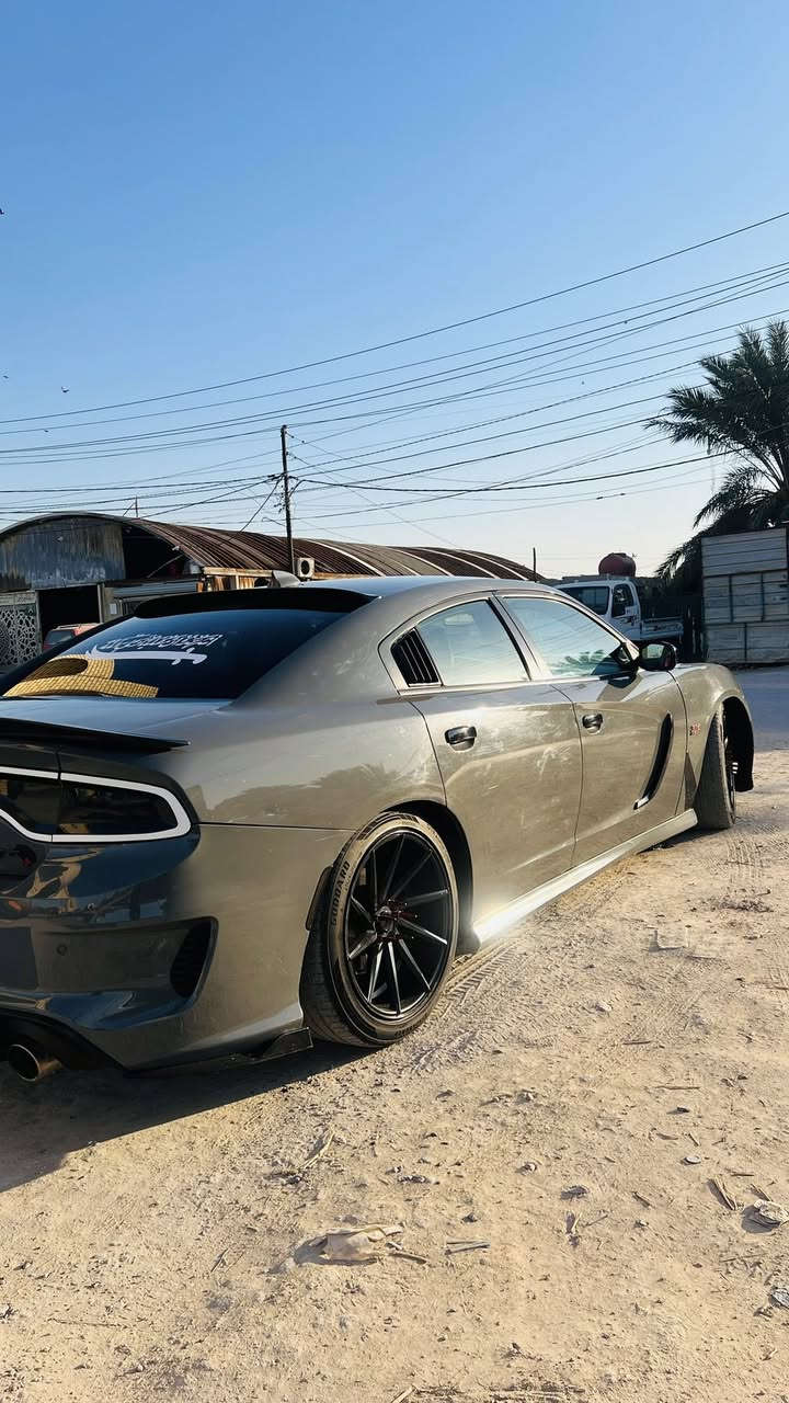 السلام عليكم
جارجر RT 
2018
اللون سمنتي
الحادث :- جاملغ وبنيد يمنه  + جاملغ وباب خلفي يمنه (صبغ اربع قطع)
___________________
شاشة كبيرة
كشنات كهرباء
بصمة 
تشغيل ع بعد 
كاميرا خلفية 
الاضافات 
اكسل 3.09 srt 
شوتهMOPAR
دركة RPM الياف كاربون 
داخل كاربون فايبر 
داخل الوان متغير  
تهبيط 
سقف رولز رايز  
اكزوز وبرمجة طلقات 
دعاميات وايد بدي 
ويل فيرادا اصلي  
ستدات طلقة
وبعد هواي شغلات 
__
السيارة مصروف ومتعوب عليها كلش هواي 
كير +مكينة مكفولات 
السعر 190  
للاستفسار : ***********
