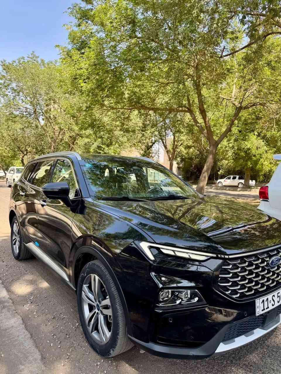 فورد تيريتوري تيتانيوم اعلى فئة 2023 خليجي مكفول ضمان 5 سنوات القاصد
مبدللها 4 تبديلات دهن بالشركة

عداد 24 الف كم

السعر 35 مليون 

رقم:***********

المواصفات:

 ويل مقاس 19 انج

شاشة متصلة

رادارات ونقط عمياء 

اناره محيطيه داخليه 

جنطة كهرباء 

جام اوتو اربع بيبان

داخل جلد نيلي

تبريد تدفئه مقاعد

حساسات امامي خلفي

كشنات كهرباء

مري شفط

بانوراما

 اضاءة led كامله

شحن لاسلكي

دخول ذكي (تفتح عند الاقتراب وتغلق من تبتعد)

وعليها نانو سيراميك 7 طبقات 

وبعد بيها هواي مواصفات

