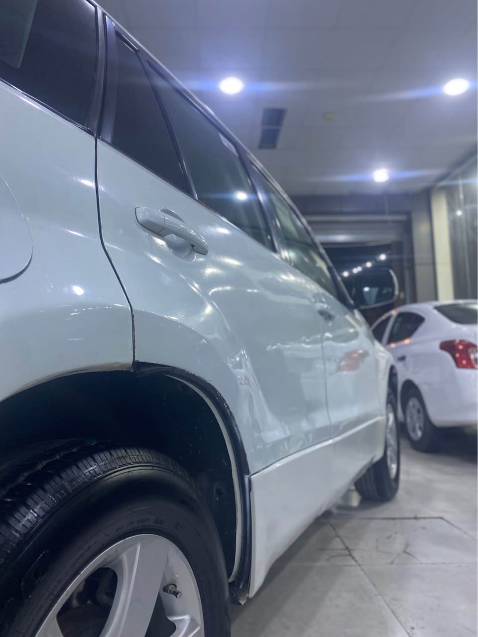 ‎یابانیSuzuki 2009
‎مەکینە ٤ پستنە
ناو زەردە
‎گێر ئۆتۆماتیک
 ‎٤ پارچە بۆیاغ بەس بۆ جوانی
 پێشی بەس بەدەنەکەی هەیتی وەکو لێدرانی ژۆرێ نیەتیی شانسی و بەتانە بەشەرتە و پشتی کەپسە
تازە ٤ تایەی لۆکی خراوەتە ژێر
‎بۆ زانیاری زیاتر 
***********
*********** أربيل, العراق
