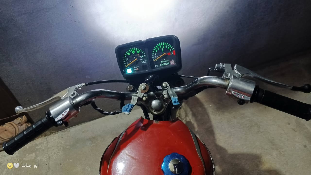 مأطور بارت للبيع غراض كلها جدد دبلات كدام وايرمينه كامل ضفيره يدات جدد اصطاب وكلج اجوابه جدد  سيبايه جديده تغليف كشن جديد حاضنه مال وكفيه جديده المحرك فقط جان شغال وطفنه عندي ومع يشتغل ابيعو فحم في فحم 200 وبيه مجال مكاني ..جنوب الموصل مفرق الشوره قريه بيجوانيه عليا.. الشراي هذا رقمي ***********
