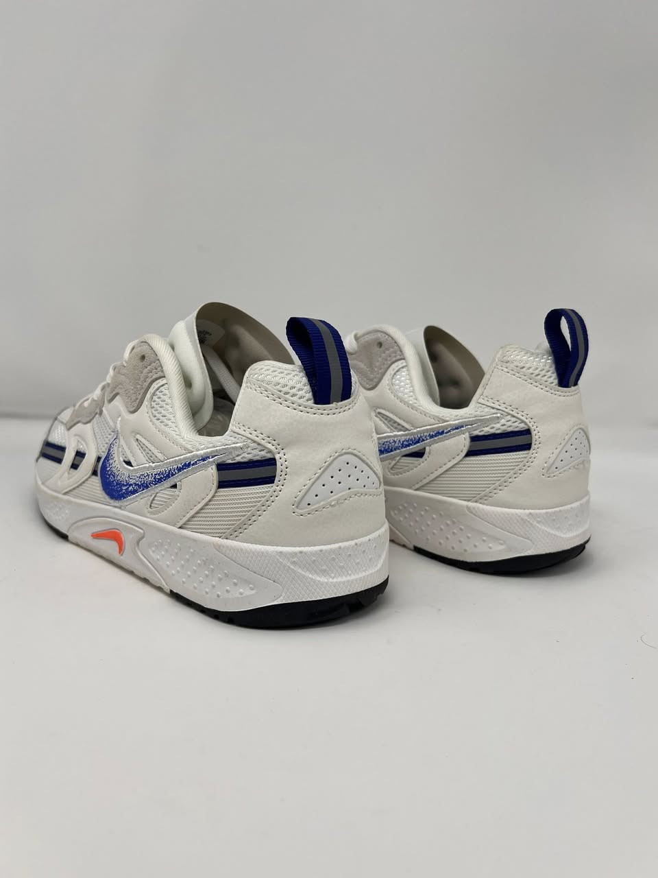 نايك جام electric موديل حديث ، تصميم فاخر، للكشاخه.
قياس 45 يلبس 44 (28.5سم) السعر 30 الف دينار  يوجد توصيل جميع المحافظات
 ادخل لقناة الانستا وشوف القطع الموجودة وبالعافيه عليك
https://www.instagram.com/hermes.storex?igsh=MTBvc3I2dm9yYTBjaw==


**إذا كنت صاحب هذا الإعلان وتريد حذفه لأي سبب، رجاءا أرسل رسالة إلى الدعم الفني**