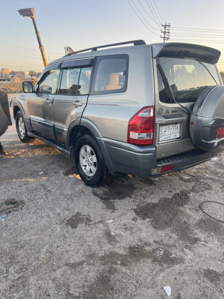 سياره للبيع باجيرو موديل 2004سبعه راكب تبريد قطعتين رقم سياره بغداد مكفوله من الضربه المكان ديالى بعقوبه سعر 80ورقه يرهم مراوس حسب القناعه استفسار اكثر الاتصال ع الرقم ***********
