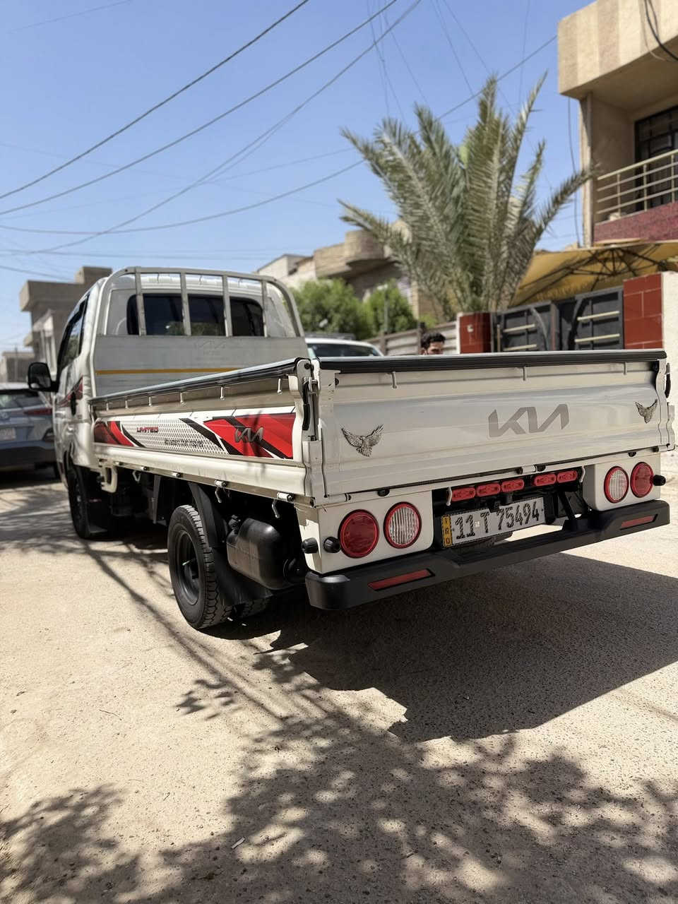 سلام عليكم للبيع كيا بنكو ٢٧٠٠ موديل ٢٠٢٥ ماشيه٣٥ الف رقمه بغداد بسمي شخصين ثاني يوم تحويل بيه طخه خفيفه باب سايق  مكاني بغداد لعلام سعر ١٥٧$ للستفسار اتصل ***********@
